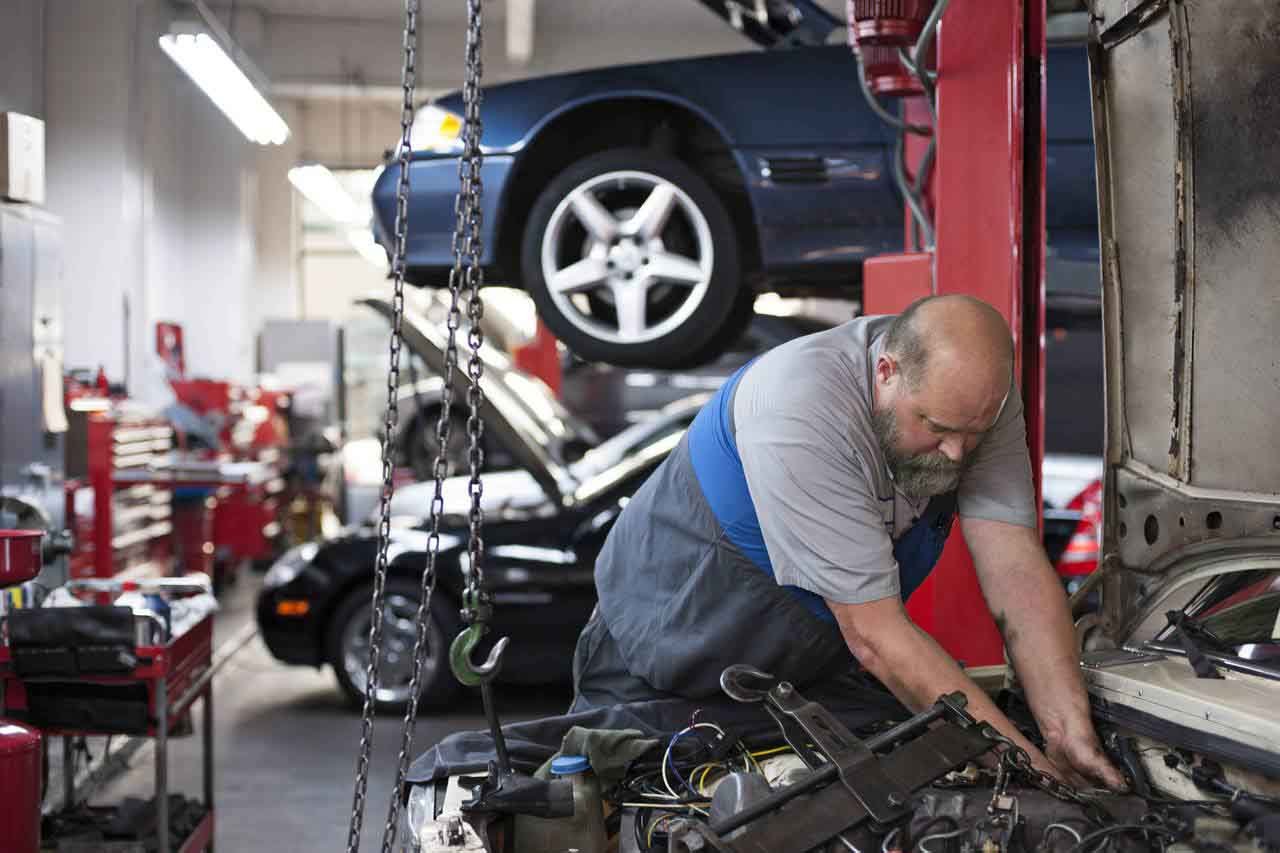 4 Reasons to Buy Used Auto Parts