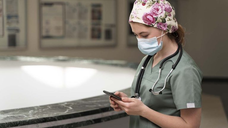 When Is The Right Time To Buy An Online Medical Scrub Jacket For Maximum Comfort, Durability, And Practical Use on freethoughtsportal